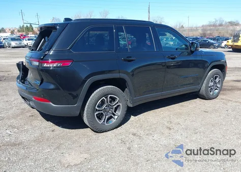 2023 Jeep Grand Cherokee 4Xe Trailhawk z USA, uszkodzony, nr VIN 1C4RJYC69P8798805